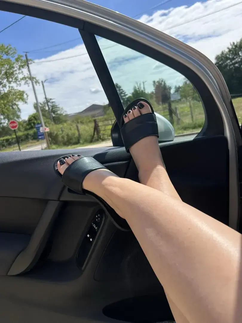 Leak & nude 6 — Sexyfeet_24