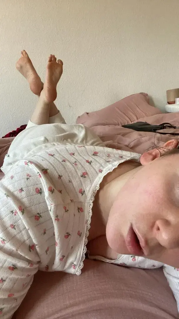 Leak & nude 3 — Rougegorgerouge67