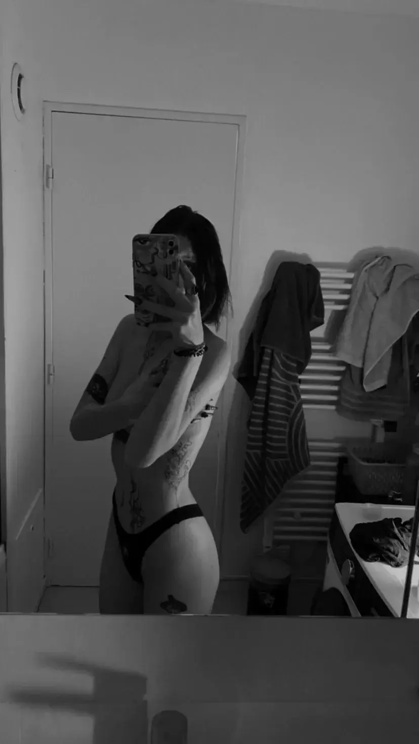 Leak & nude 1 — M4ylabeille