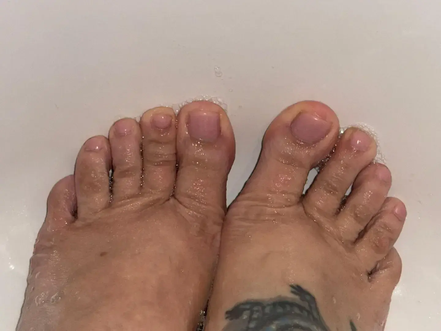 Leak & nude 3 — Naniemcfeet