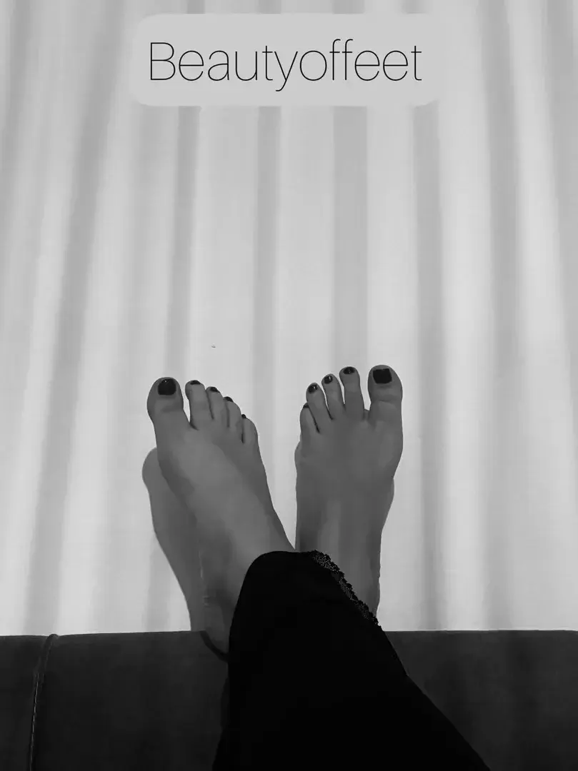 Leak & nude 1 — Beautyoffeet1