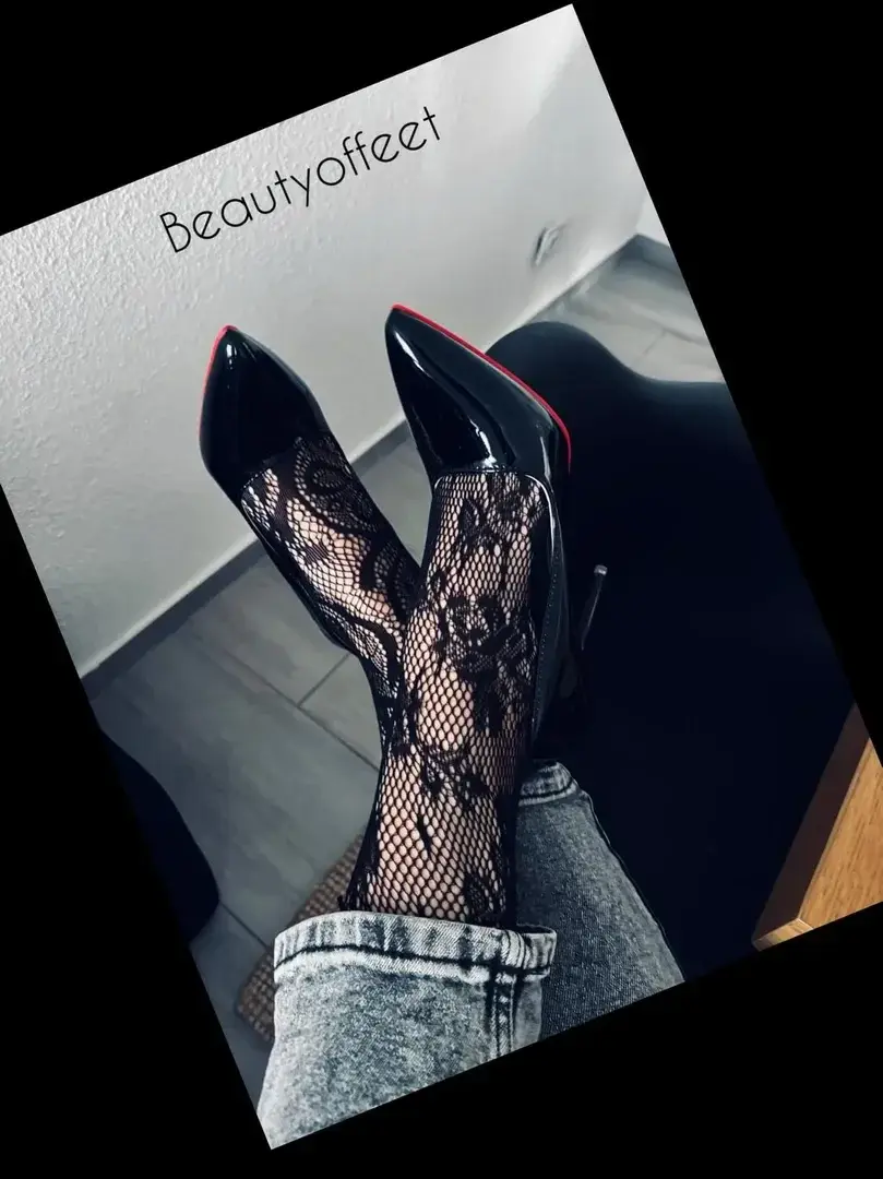 Leak & nude 7 — Beautyoffeet1
