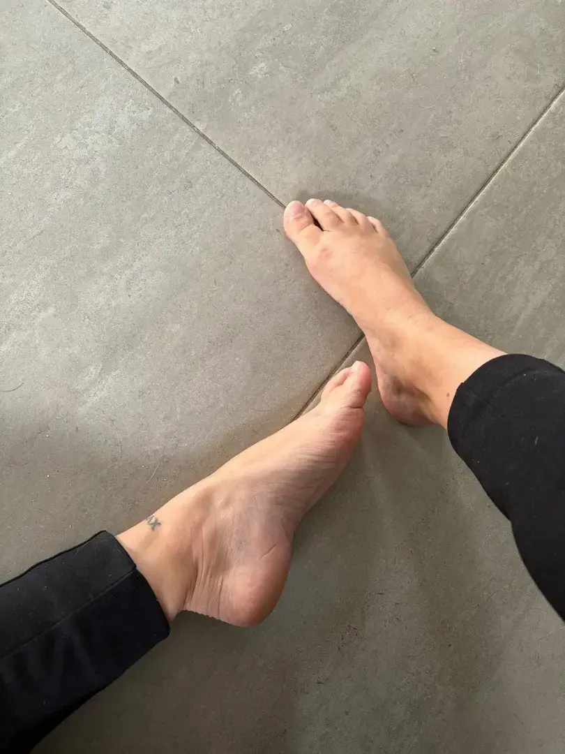Leak & nude 3 — LiciaFeet