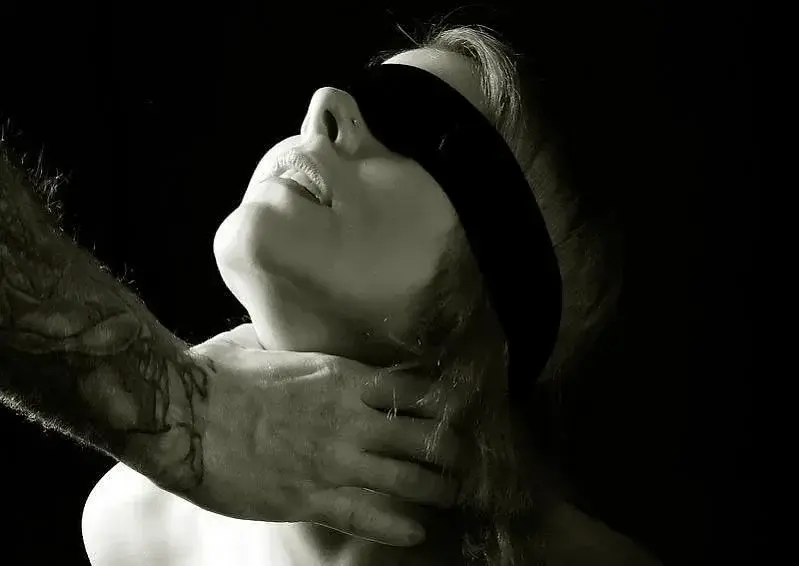 Leak & nude 1 — Bonnesoumise44