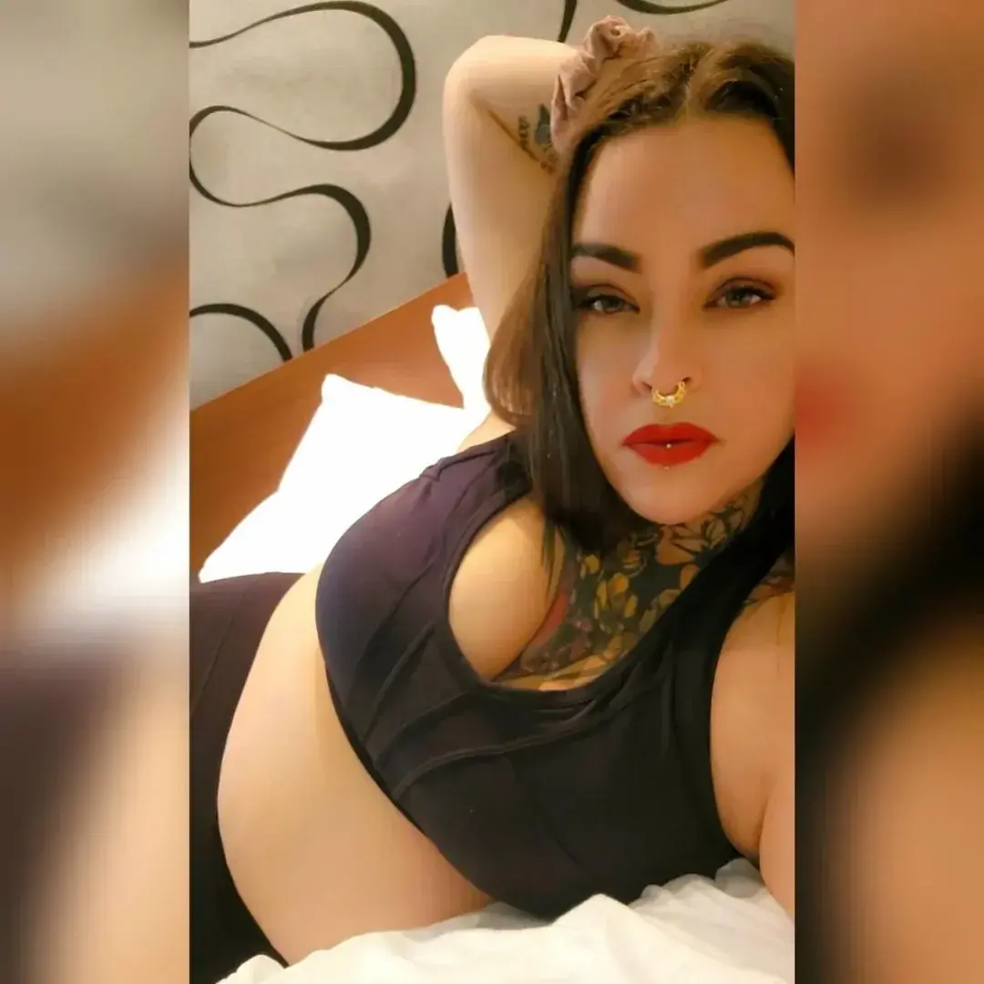 Leak & nude 1 — Katrocious