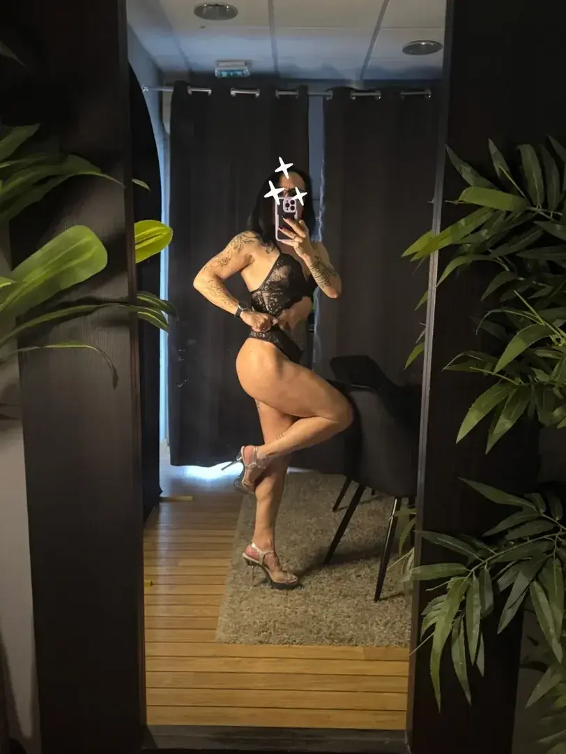 Leak & nude 3 — Maevamaeva31