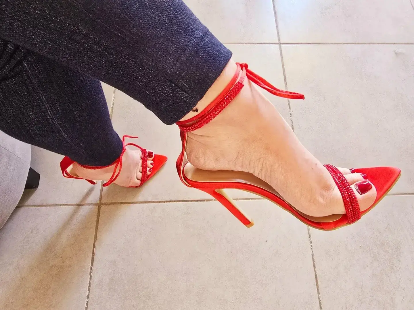 Leak & nude 3 — Ladyfeetgiirl