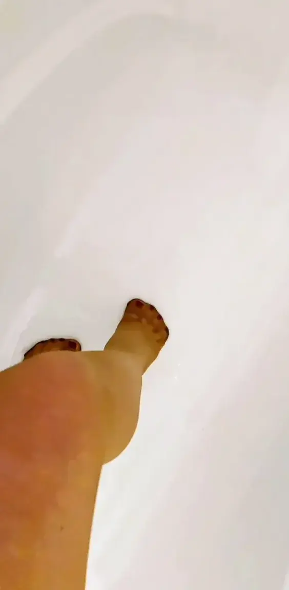 Leak & nude 4 — Ladyfeetgiirl