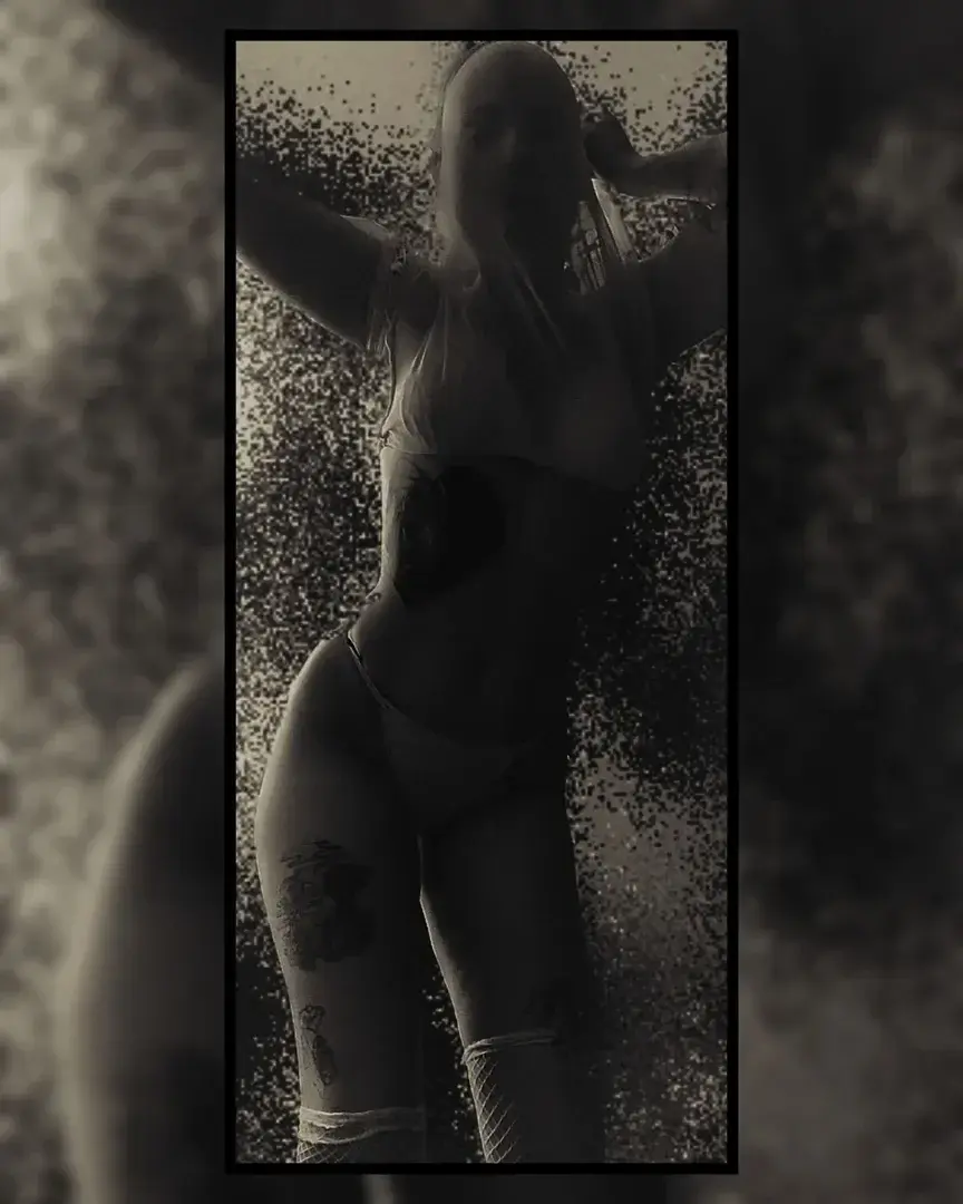 Leak & nude 1 — Sui-generis_gottin