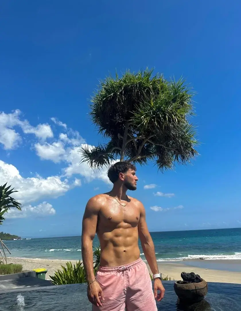 Leak & nude 1 — Patoche_shore