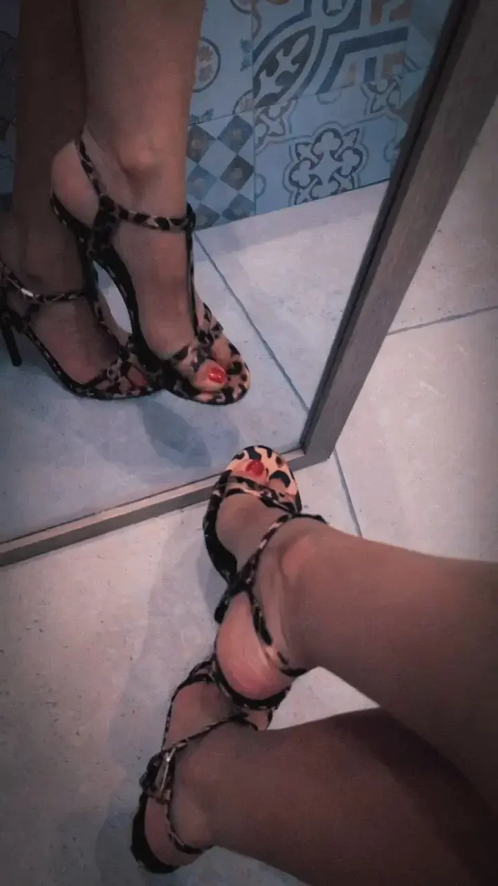 Leak & nude 16 — Prettylittlefeet13
