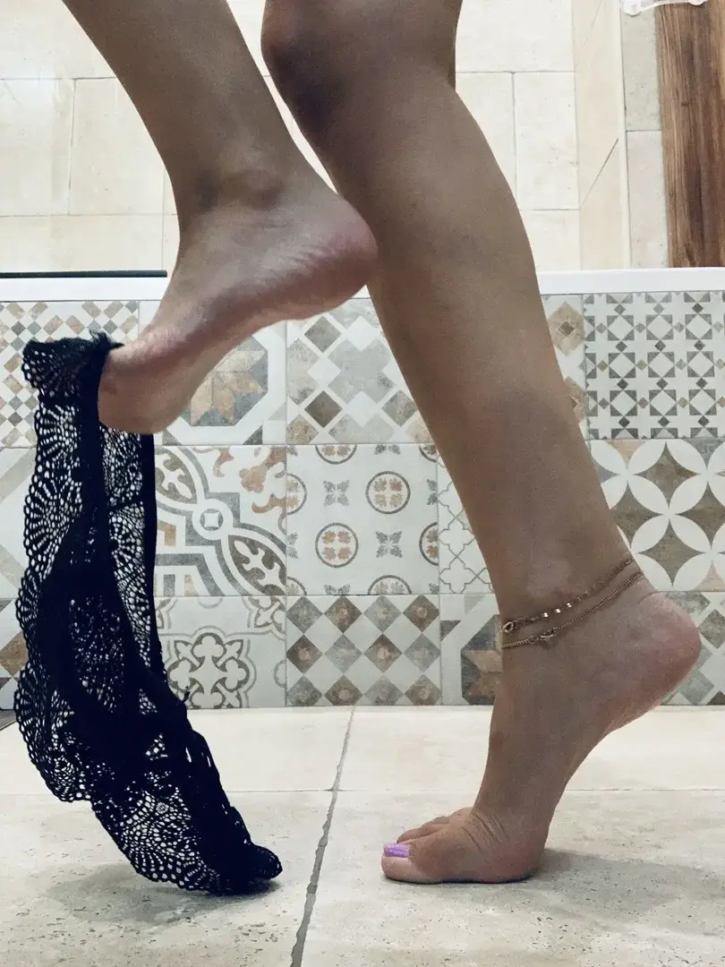 Leak & nude 5 — Prettylittlefeet13