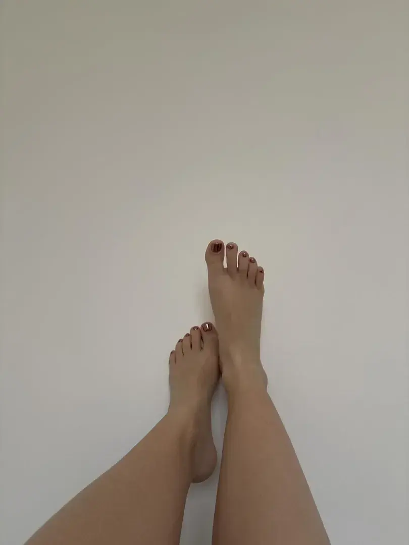 Leak & nude 2 — BeFeetGlamour