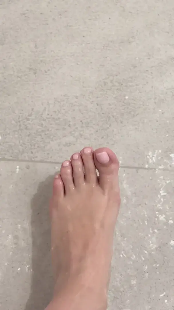 Leak & nude 3 — Fantastifeet