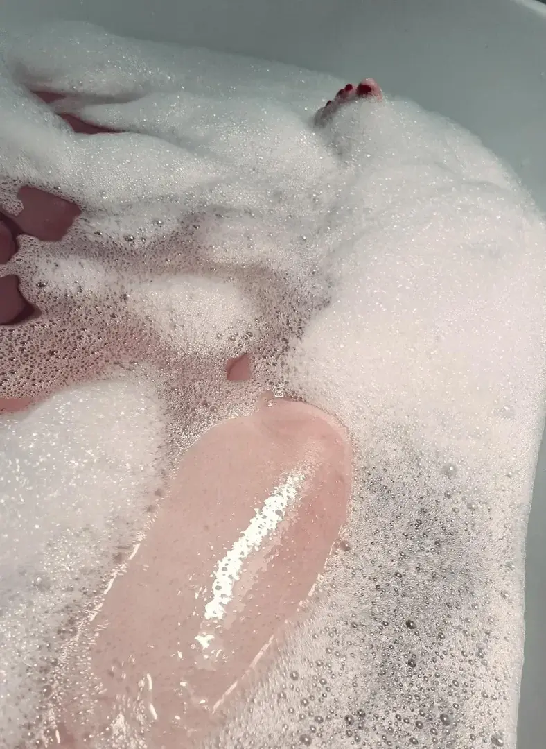 Leak & nude 9 — Laatinavela