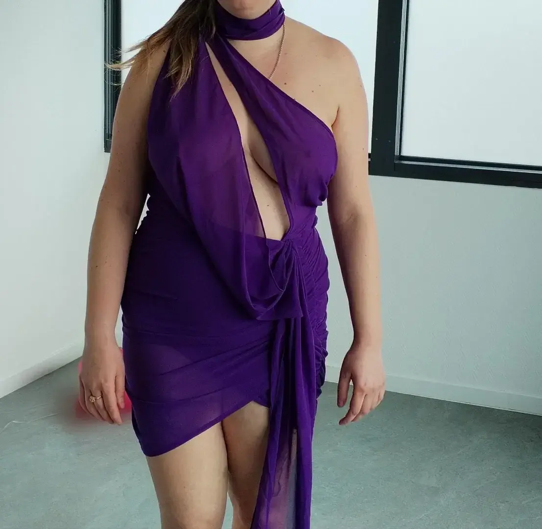 Leak & nude 8 — Emilyworld