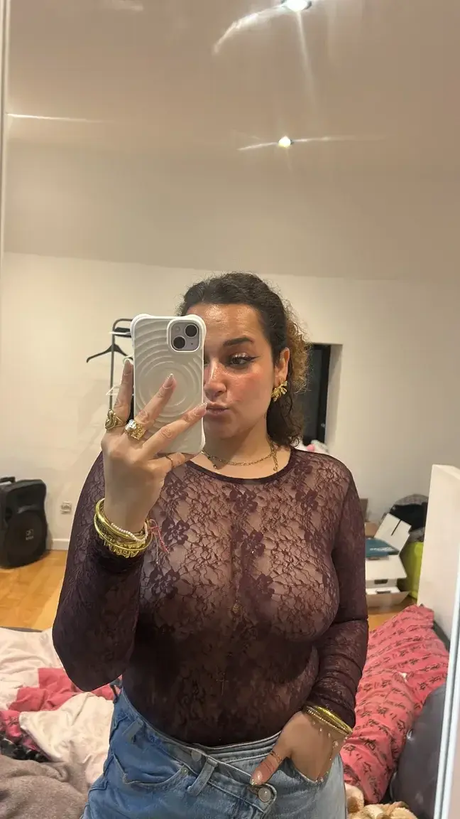 C'est pas un peu trop transparent, ça ? 🫣Viens me dire ce que tu en penses, mon abo est gratuit avec ce code : AYLAFREE😉