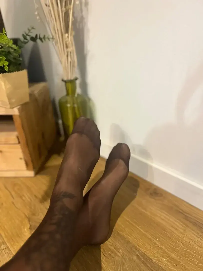Leak & nude 1 — Feetsilvata