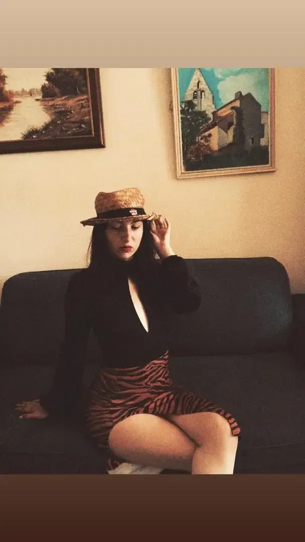 Madamesexy1 — média 7 | French Modèles