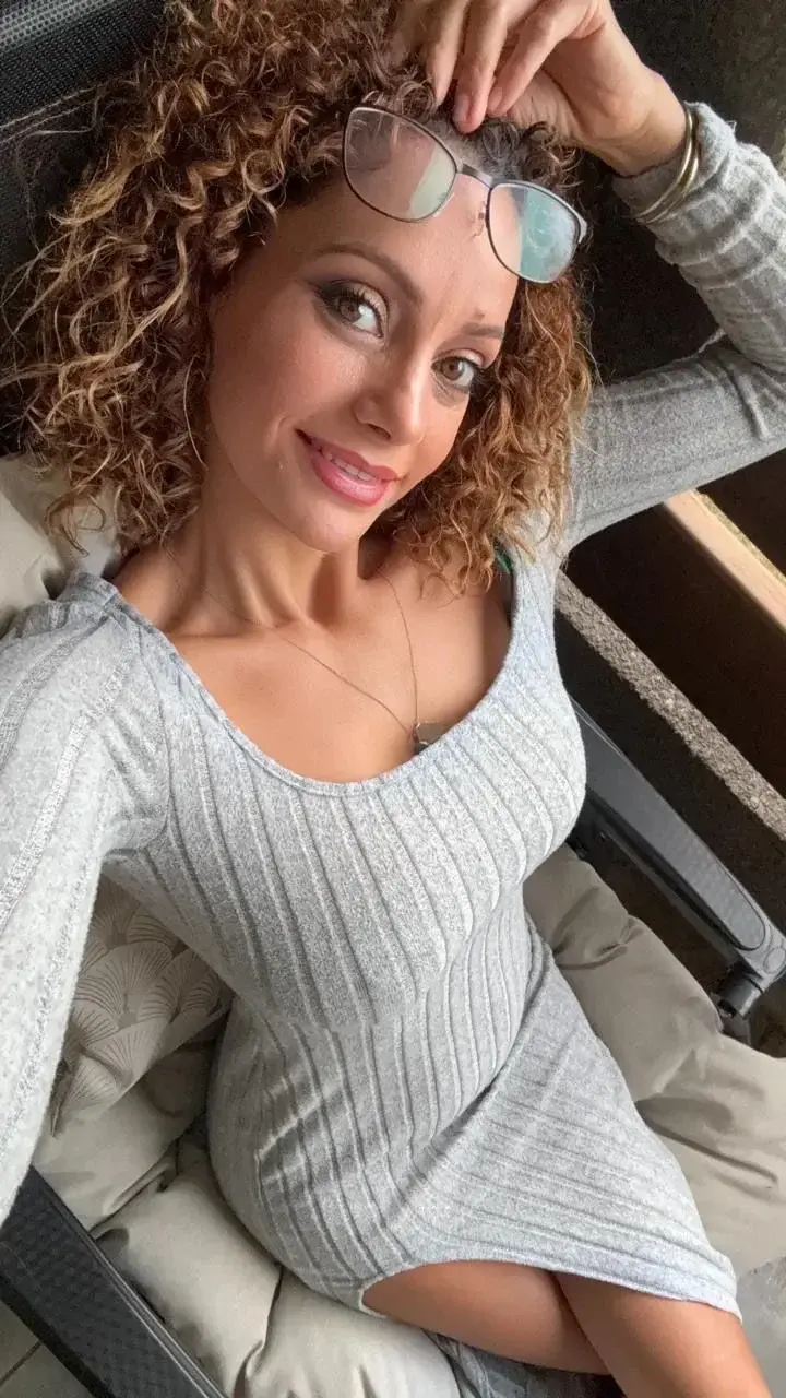 Leak & nude MYM — kalun_moi : « 🔥Ici l’accès est gratuit, viens voir ta Milf de 47 ans qui n’a aucun tabou 🔥💋🎁 » (MYM)