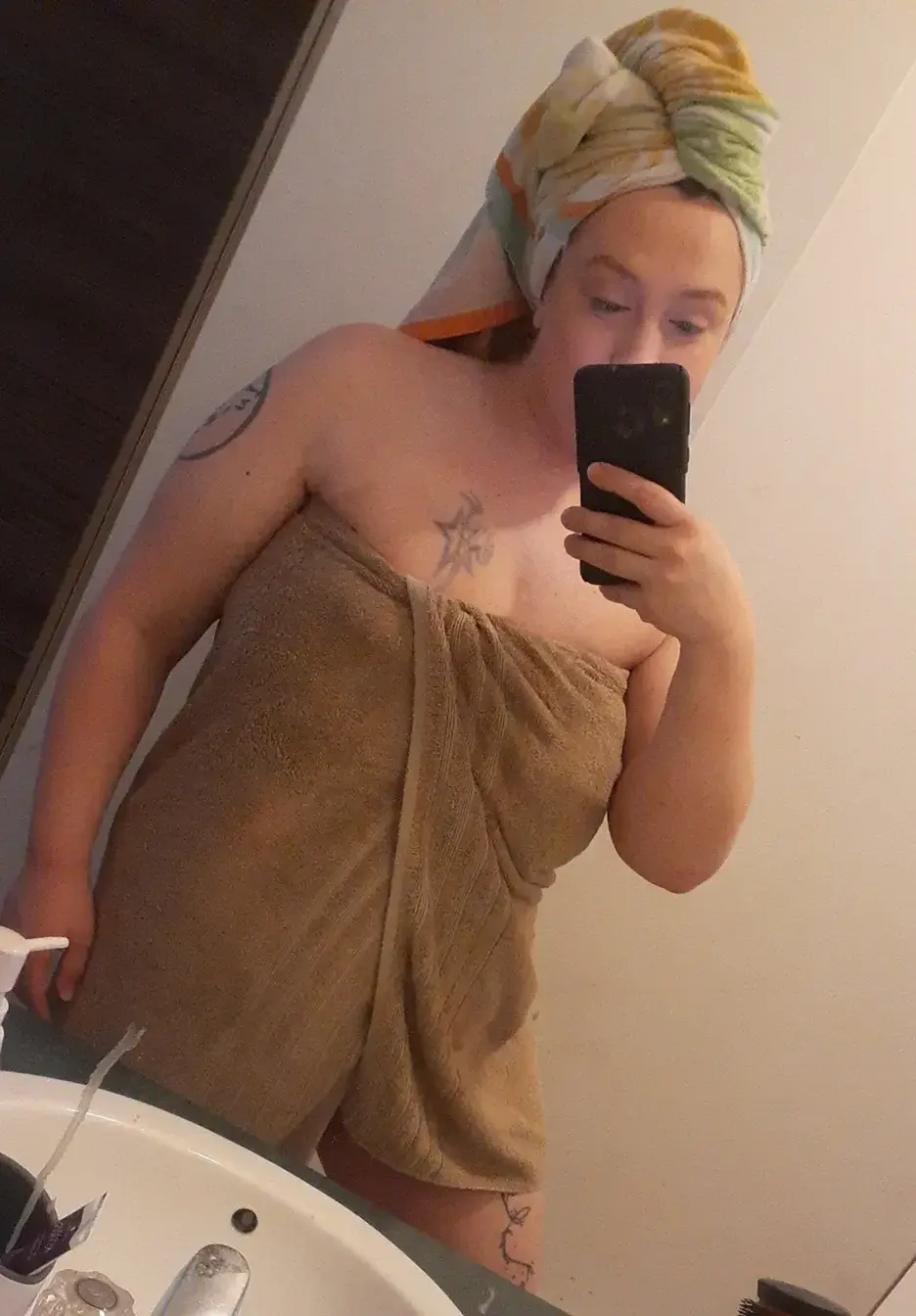 Leak & nude 1 — Marie-christine268008