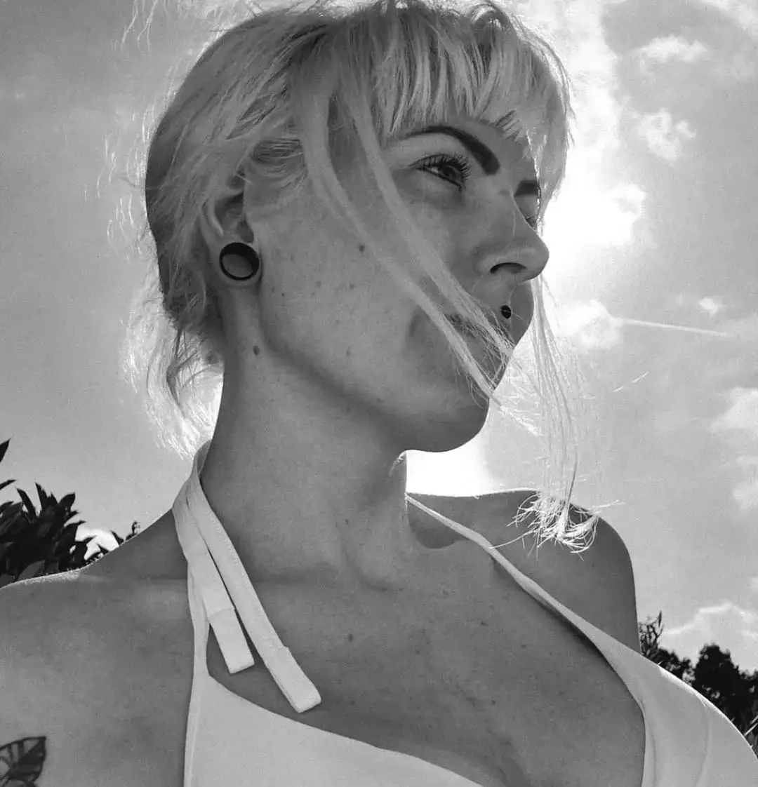 Leak & nude 1 — hexelaminee