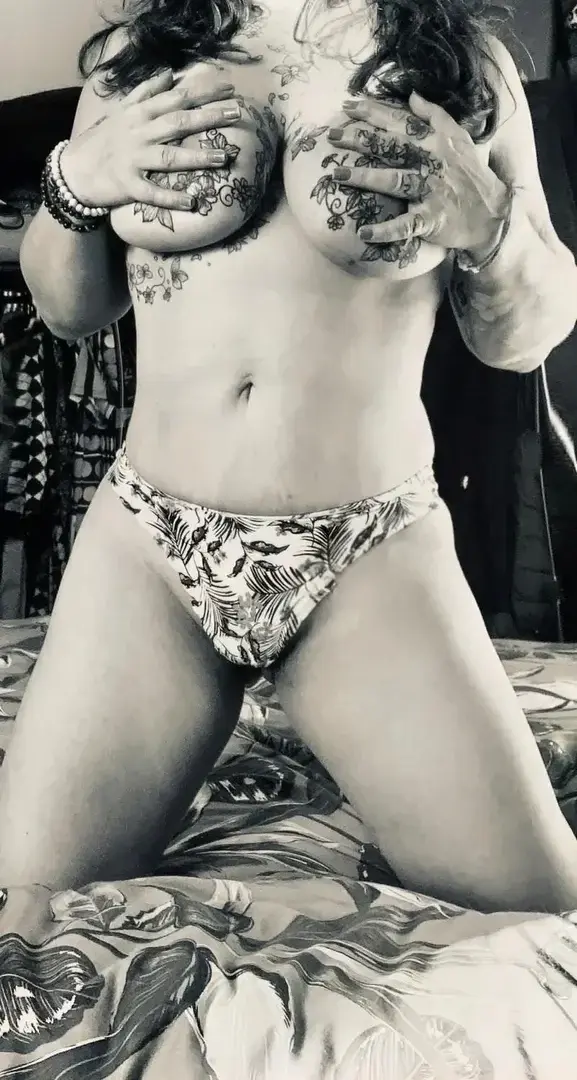 Leak & nude 1 — Sexyboobstatoo