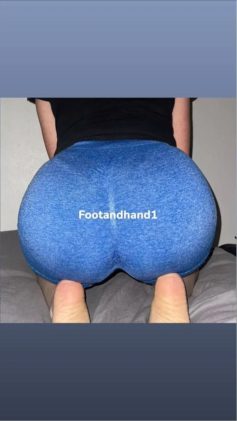 Leak & nude 2 — Footandhand