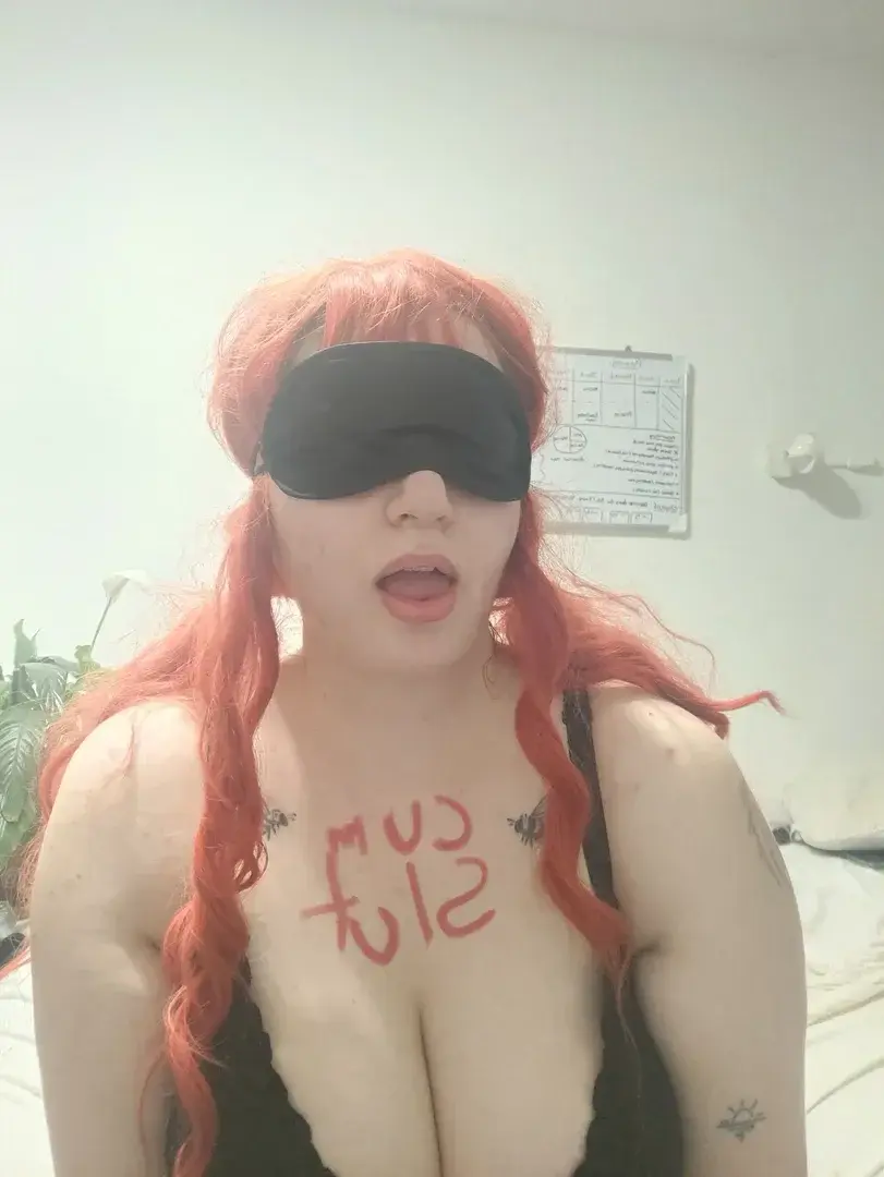 Leak & nude 10 — Vickywetdreams