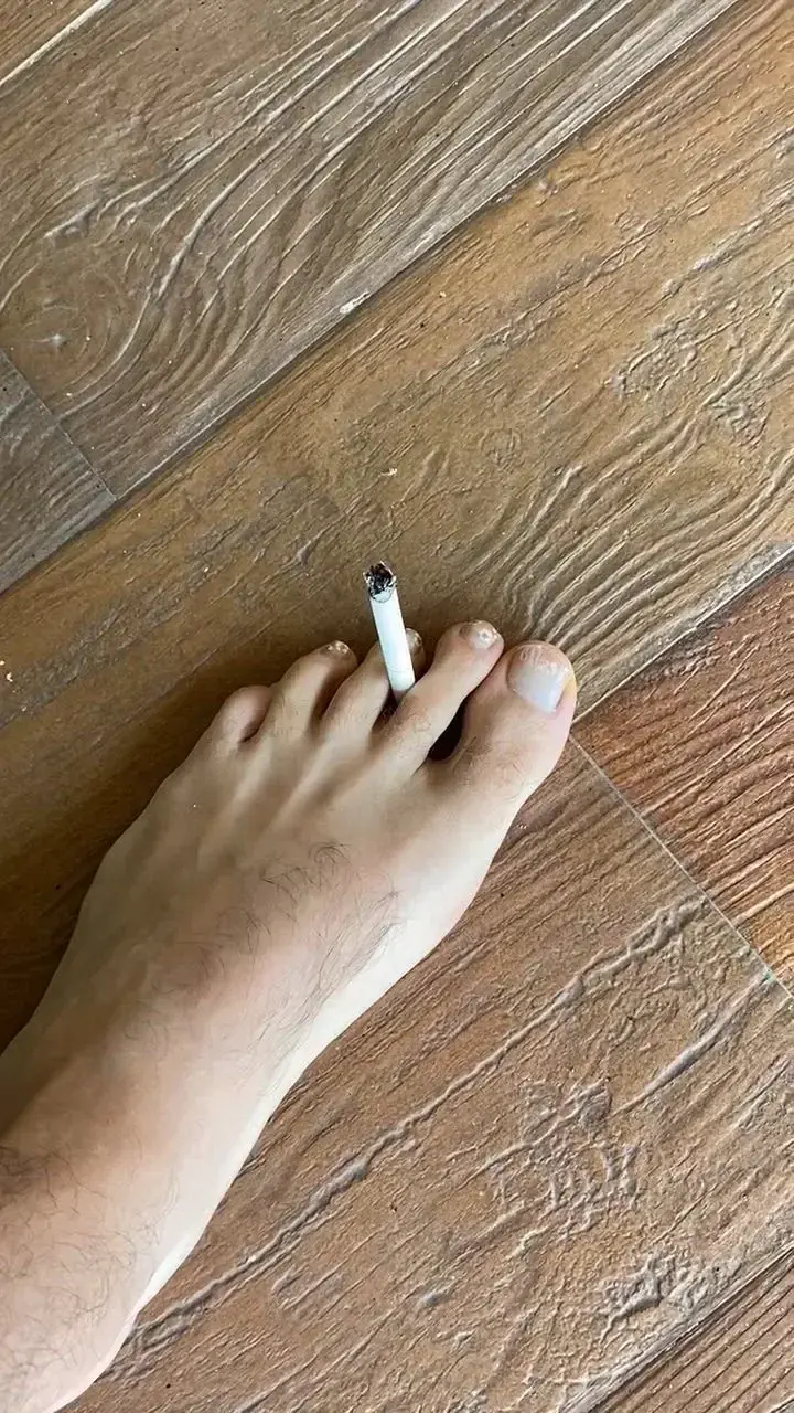 Leak & nude 2 — Feetmaster
