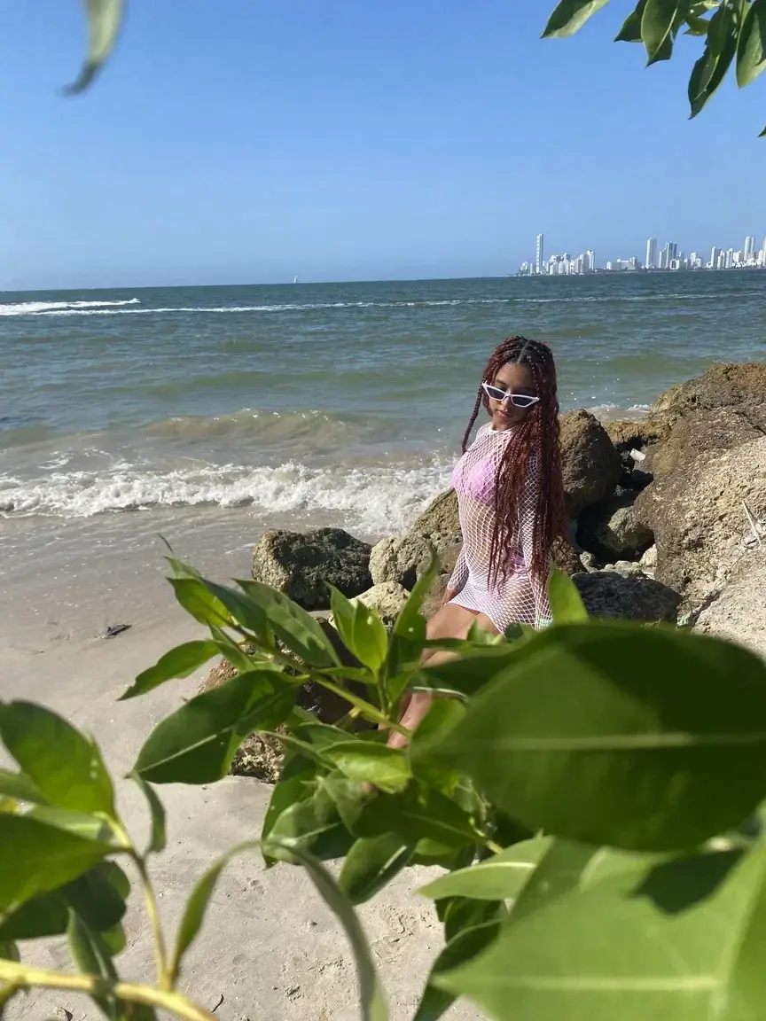Leak & nude 22 — Camillaee