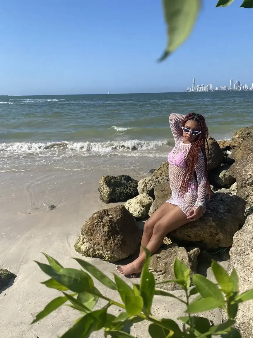 Leak & nude 23 — Camillaee