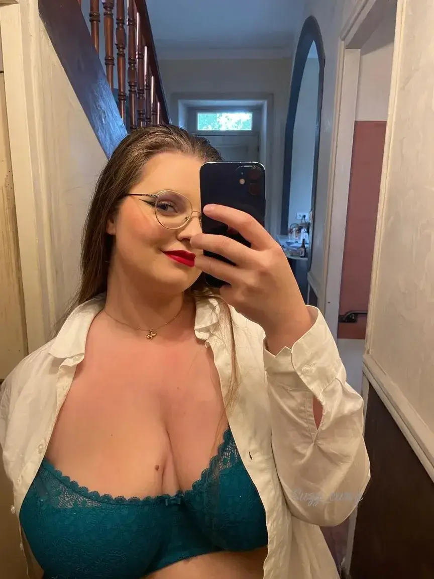 Leak & nude 2 — Suzy_curvy