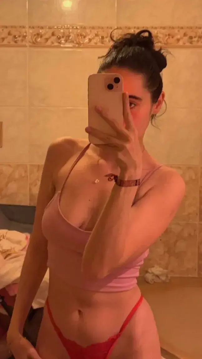 Leak & nude 2 — Emma_pns