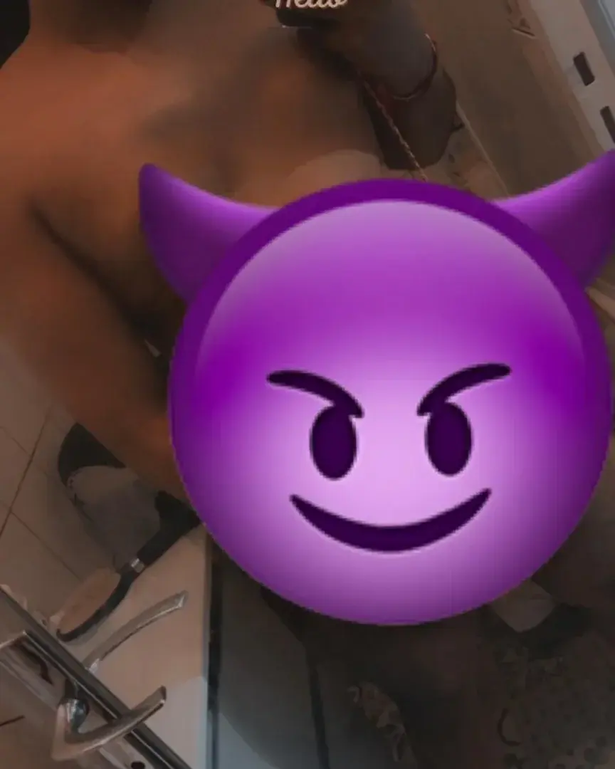 Leak & nude 1 — Holestar_