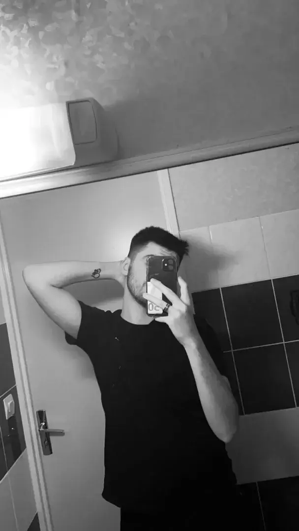 Leak & nude 1 — Fantoniq
