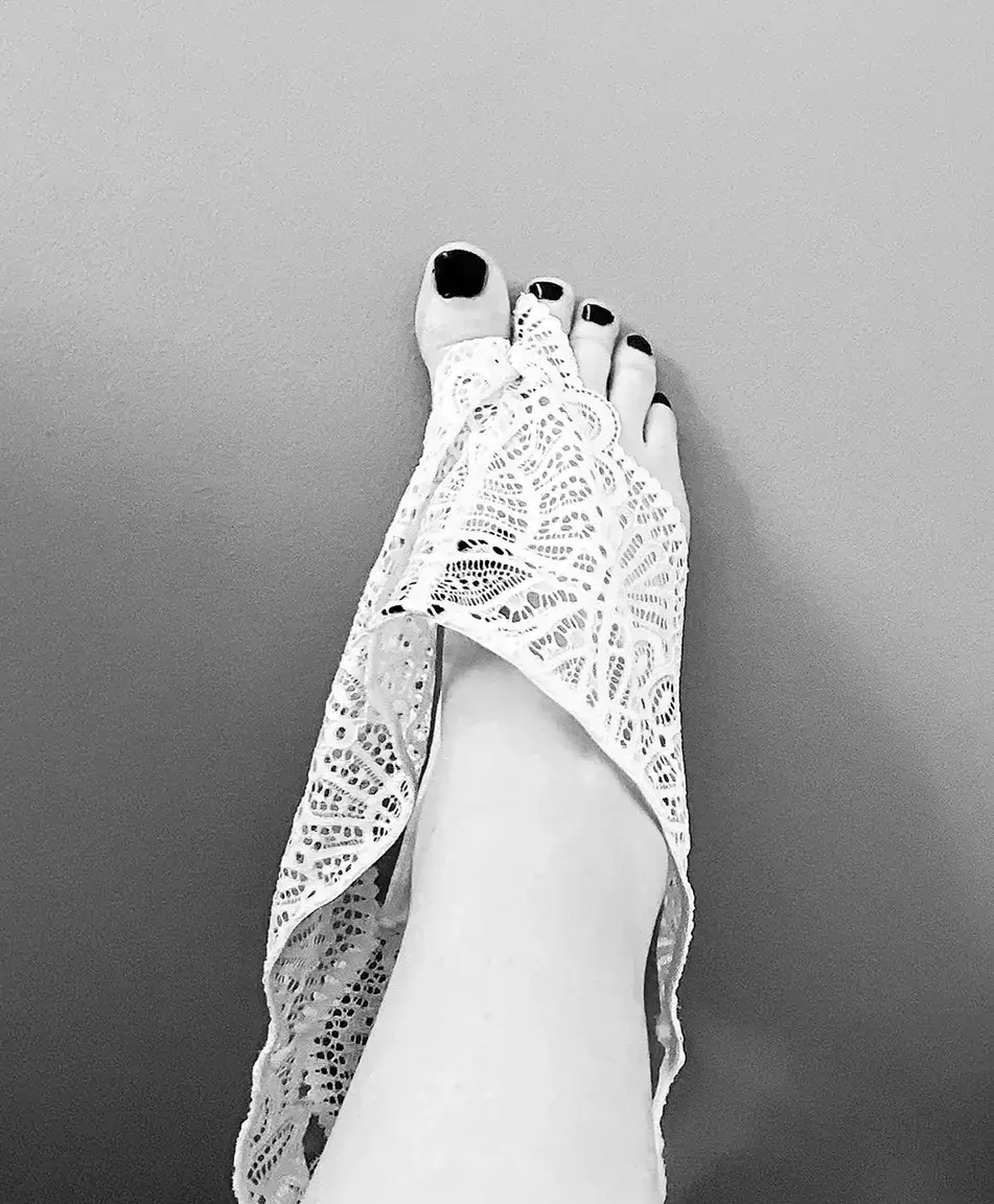 Leak & nude 3 — Feetloversaddict