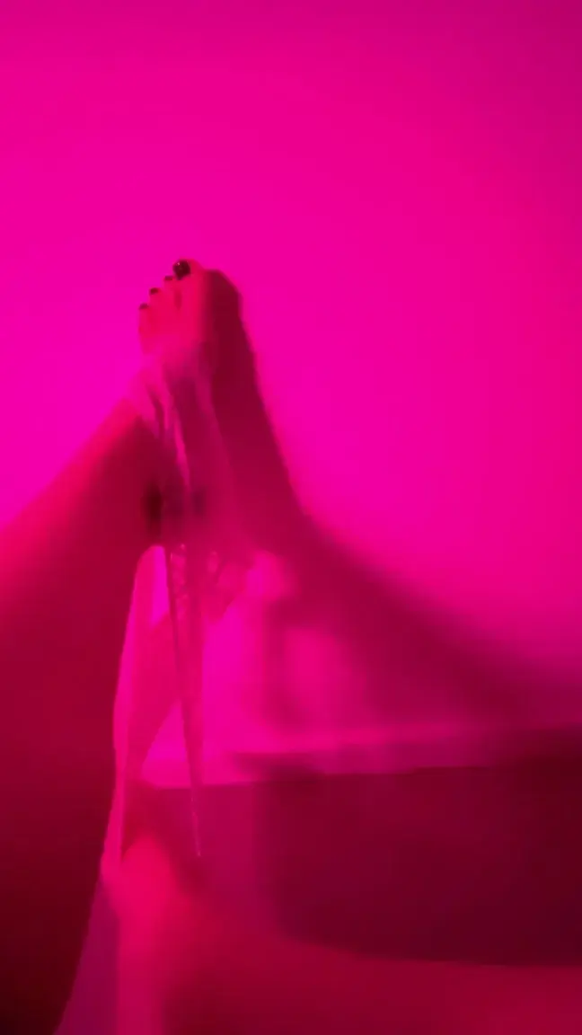 Leak & nude 5 — Feetloversaddict