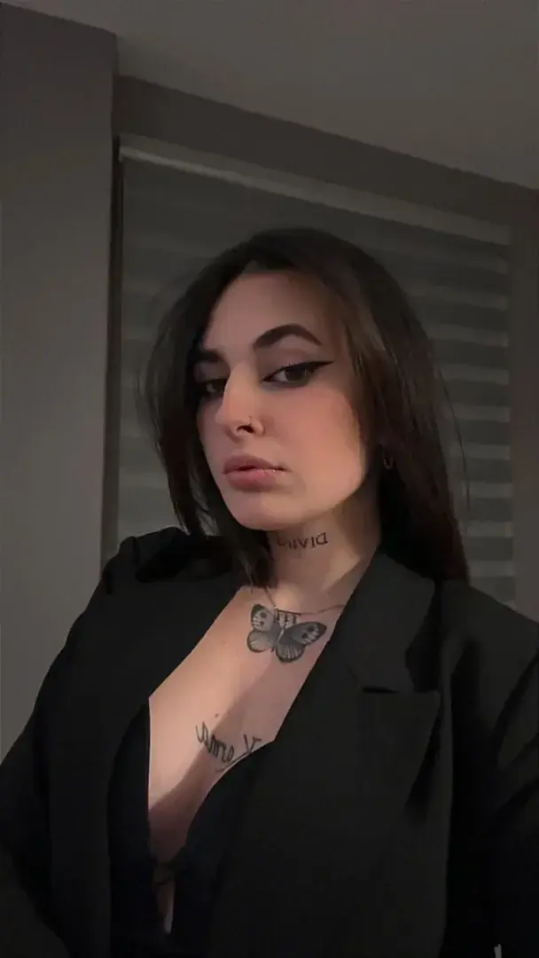 Leak & nude 1 — Kiaratrz