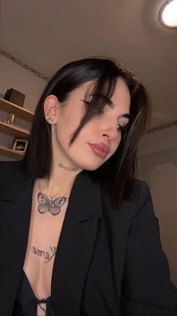 Leak & nude 2 — Kiaratrz