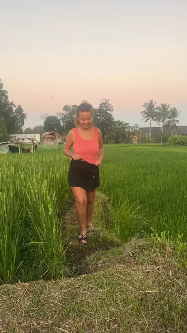 Flash boobs cut version 🤭