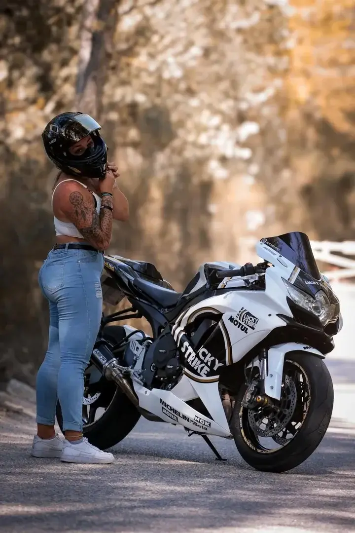 Leak & nude 1 — Ali_first