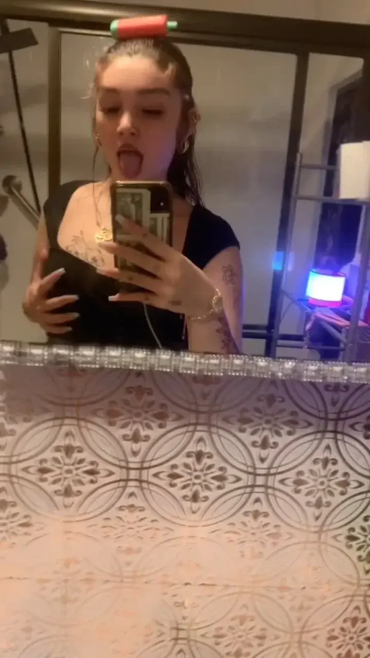 Leak & nude 2 — User111045724963