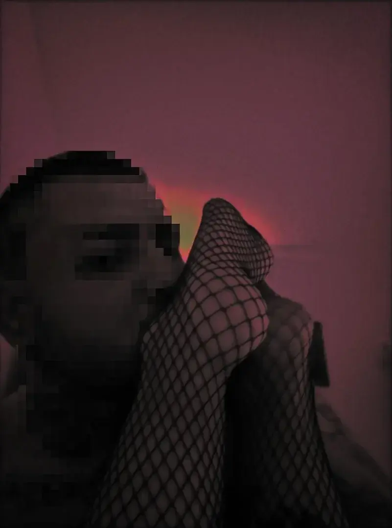 Leak & nude 1 — Cumonherfeet