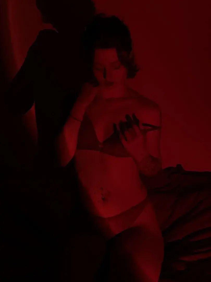 Leak public de Emma_calypso — « TON ABONNEMENT A 0€, VIENS VITE EN PROFITER 😈😻‼️ » (nude) sur MYM