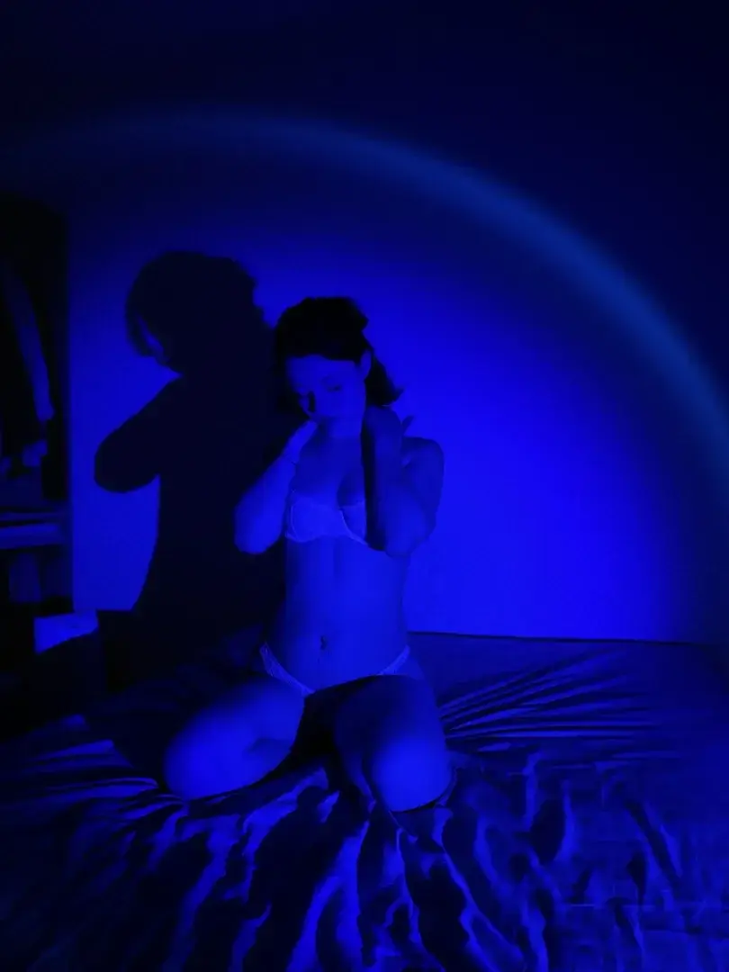 Leak public de Emma_calypso — « TON ABONNEMENT A 0€, VIENS VITE EN PROFITER 😈😻‼️ » (nude) sur MYM