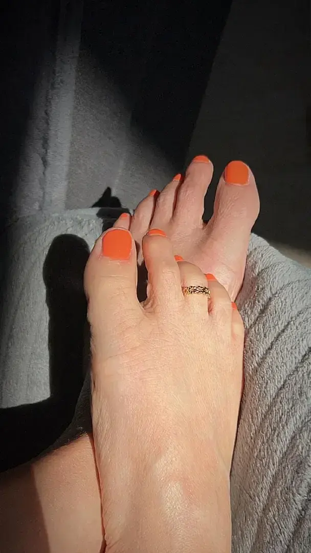 Leak & nude 2 — Footwanka
