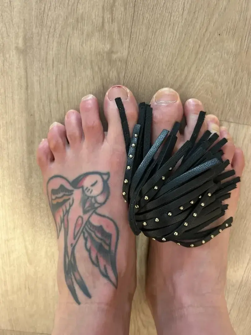Leak & nude 2 — The_glam_foot_tattoo