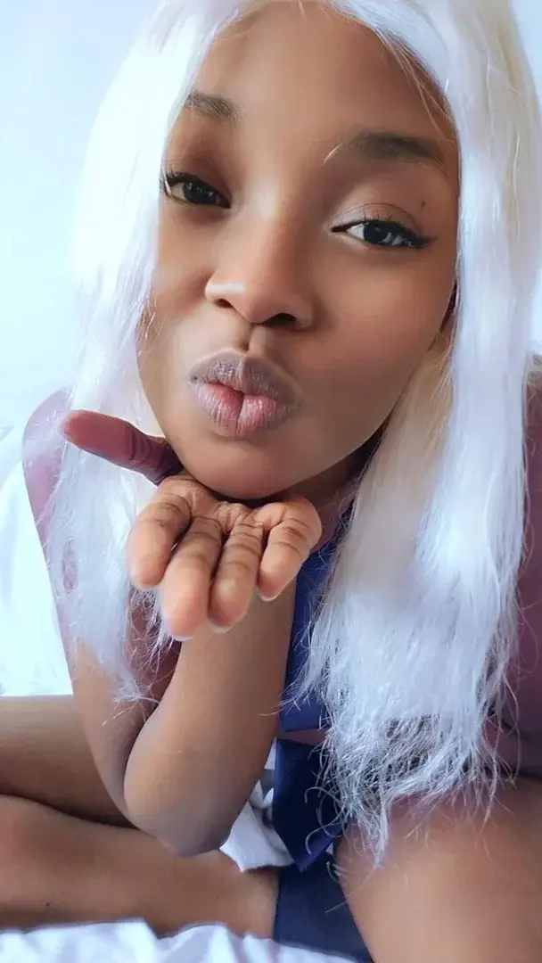 Leak & nude 1 — Roseenoire