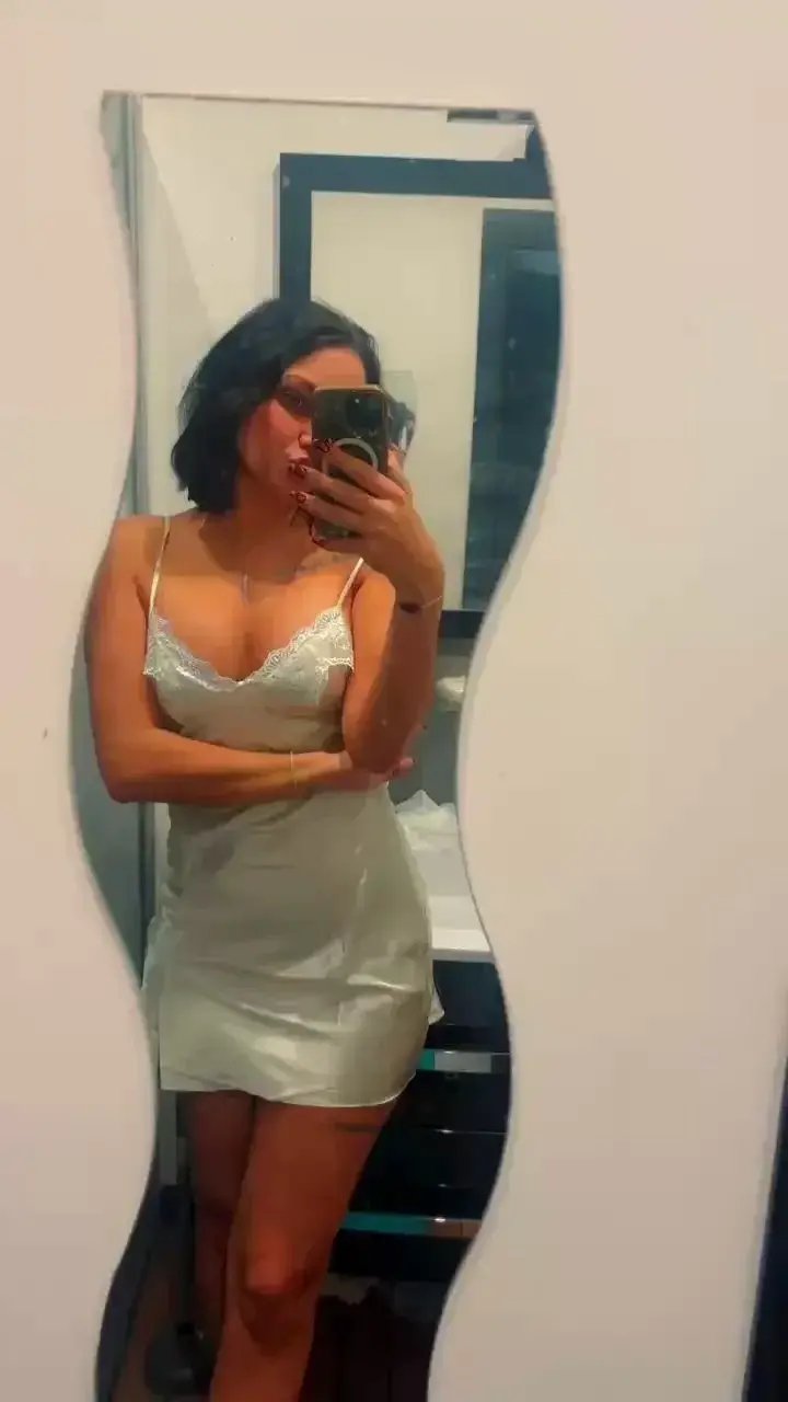 Leak & nude MYM — Brunettesamira : « #beurette #moroccan #marocaine #nude » (MYM)